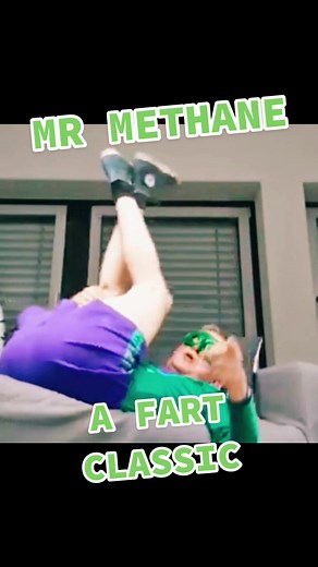 Classic Fart Song: How Much is That Doggie in the Window?