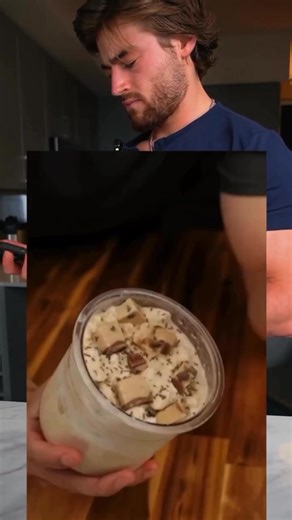 HIGH PROTEIN Cookie dough 👉 Comment or DM “coach” to finally get lean w/o restrictions 🤬 ARE YOU FKN FOLLOWING Calories- 552 Protein- 56.7g Carbs- 49.3g Fats- 13.7g Calories & Macros 📊 Per Serve: 266 calories 22g P | 17g C | 13g F Ingredients👇🏽 - 30g oat flour (finely blended oats) - 7g almond flour (ground almonds) - 25g brown stevia - 15g choc chips - pinch of salt - 28g melted light butter - tsp vanilla extract - 25g 0 calorie maple syrup - 45g vanilla protein powder (I used 23g whey and