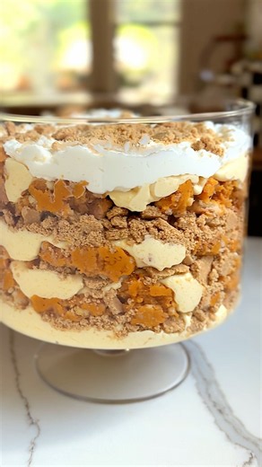 Pumpkin Pie Pudding 🎃🧡 #pumpkin #fallrecipe #halloween #retro #90s #recipe