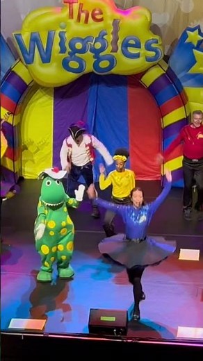 The Wiggles & Dorothy the Dinosaur x Pretty Little Baby Mashup -Bouncing Balls #wiggles #shorts