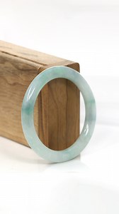 Jade Bangles Education - Why do we cut bangles to be the petite style? 🤔 . 1: The raw stone: If the raw stone have cracks/ inclusions in the stone. In order to make the best piece of jewelry. We will have to cut around it. So sometimes there is only enough to cut smaller bangles or thinner cuts. So they end up being the peitie style! 2: These styles are also popular for people who perfer lighter, and more of a simpler style. But regardless, these bracelets are very beautiful! . We carry hundred