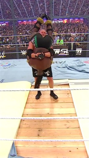 Oba Femi sobrevivió a una Tumba Rompecuellos de Brock Lesnar 🤯 #SummerSlam