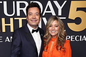 Jimmy Fallon's Golden Summer Photo with His Wife & Daughters Has a Hilarious Caption