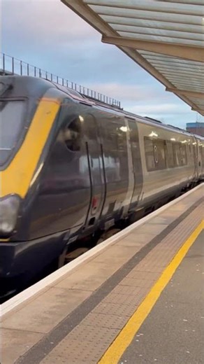 Avanti Class 221’s departing Chester #class221 #trains #shorts #ukrailways