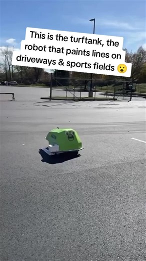 Innovative Turf Tank: The Robot for Painting Lines