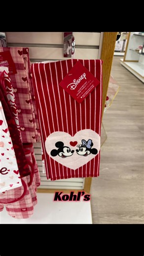 ♥️Disney Valentines Day Mickey & Minnie Mouse kitchen towel set @Kohl’s #disney #fyp #LIVEIncentiveProgram #GoLIVEGrowFast #PaidPartnership