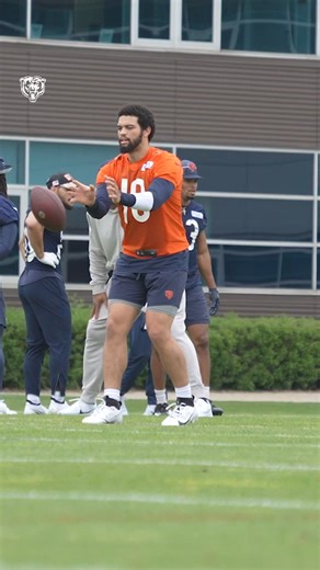 Building chemistry 🤝 | Chicago Bears