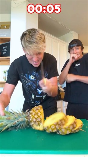 CUT THE FRUIT