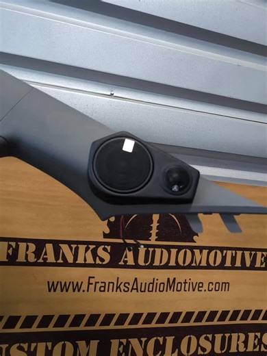 Exploring Simple Pods in Car Audio Systems