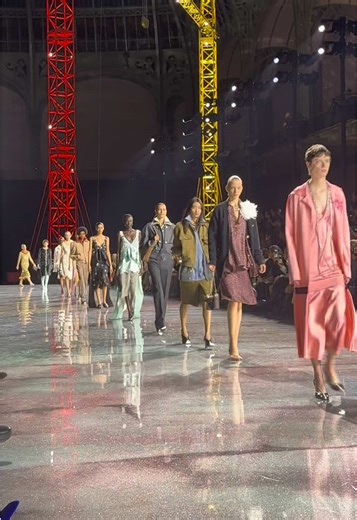 @ChanelOfficial’s Fall/Winter 2026 show roundup. #chanel #runway #2026 #pfw #model