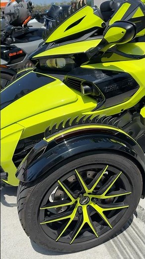 This Can-Am F3 Spyder is worth HIGHLIGHTING!