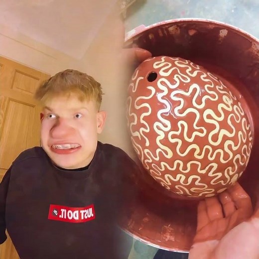 I took a poo all over her floor 😂😂😬#fyp #viral #funny #xyzcba