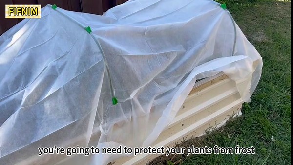 10x40FT Plant Cover Freeze Protection 1.06 oz/yd² Winter Floating Row Covers for Garden Raised Bed Reusable Frost Cloth Blanket for Vegetables/Tree/Flower/Fruit Outdoor Plants