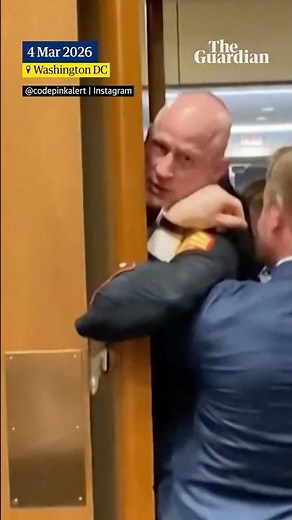 US Marine veteran has arm broken as he protests in Congress