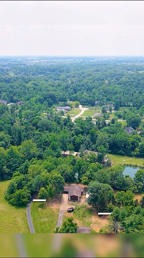 🏡 Just Listed | Greenwood, Indiana | Center Grove Schools Check out this amazing 6.5-acre property with so much potential! 🌳 This home features a serene pond, a barn with potential for horses, additional parking, storage, or workshop use, plus a water spigot in the barn for convenience. There’s also a peaceful creek, an attached two-car garage, and land to make your dreams a reality. Inside, you’ll find a Frank Lloyd Wright architectural feel with large windows bringing in natural light, a bea
