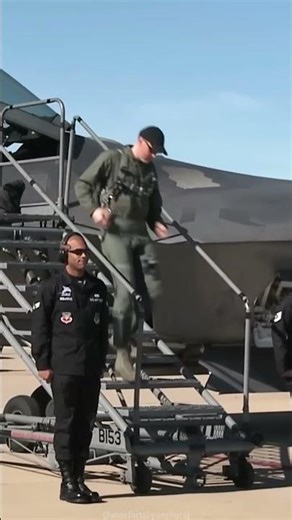 This Is How G-Force Makes Pilots Unconscious | #shorts #pilot #fighterjet