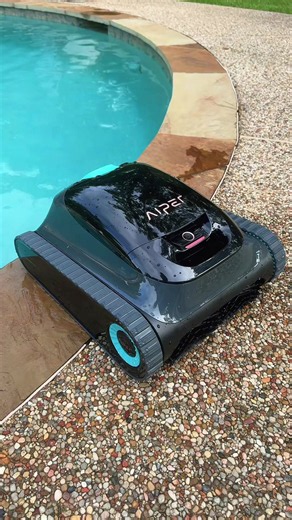 Aper Cordless Pool Vacuum Review: Easy Charging & Removal