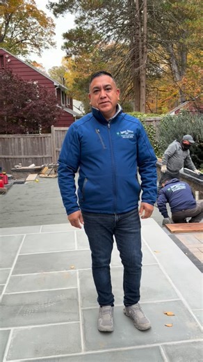 Making progress on this bluestone patio in Morristown, New Jersey! 💪 It’s going to transform this yard and create the perfect outdoor space for relaxing and entertaining. 🌿✨ #MorristownNJ #BluestonePatio #MasonryWork #OutdoorLiving #YardTransformation #Hardscaping #PatioDesign #Stonework #NJContractor #MasonryContractor #LandscapeDesign #PatioGoals #MorrisCountyNewJersey #MorrisCountyMoms #EastHanover #MaplewoodNJ | Espinozabros LLC Masonry & Landscaping