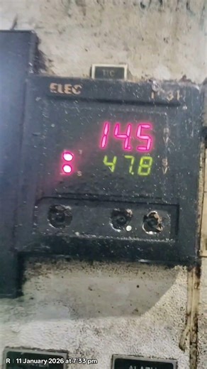 CNC , VMC,HMC washing dirty coolant filter conveyor on the operator panel.