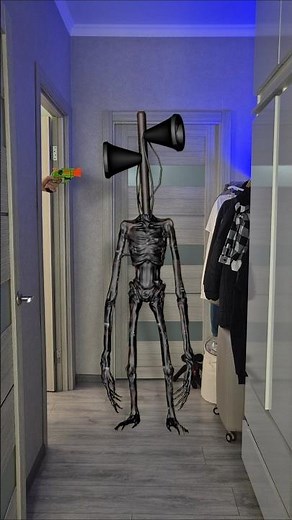 Siren Head in real life 😨😱😈