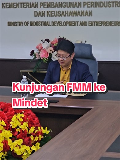 Kunjungan Federation of Malaysian Manufacturers (FMM) ke Pejabat MINDET Sabah membuka ruang perbincangan yang sangat penting berkaitan perkembangan semasa serta isu sebenar yang dihadapi oleh pengilang di Sabah. Untuk rekod, FMM Sabah sahaja telah menyumbang lebih 3,000 peluang pekerjaan kepada rakyat negeri ini serta menjana pendapatan mencecah RM1 bilion. Ini bukan angka kecil, tetapi bukti jelas bahawa sektor pembuatan adalah antara tulang belakang ekonomi Sabah yang perlu terus diperkukuh. K