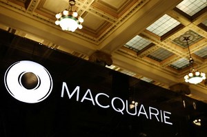 Australia's Macquarie bids $7.5 billion for logistics group Qube