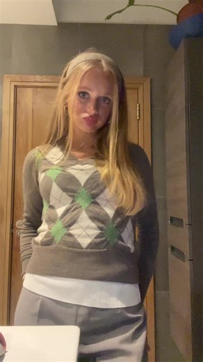 rachel green from temu x