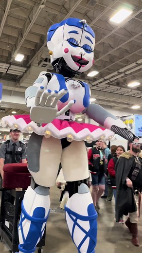 This #balloracosplay was INSANE!🫡 #fanx #fanxsaltlake #fnaf #fnafballora #ballora #fivenightsatfreddy #fivenightsatfreddys #fyp