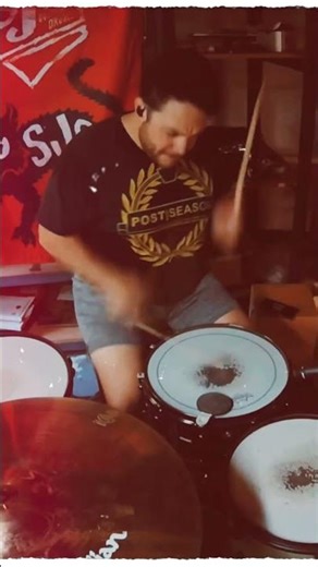 Here’s a clip of my cover of “Die Romantic” by ‪@aidenVEVO‬.