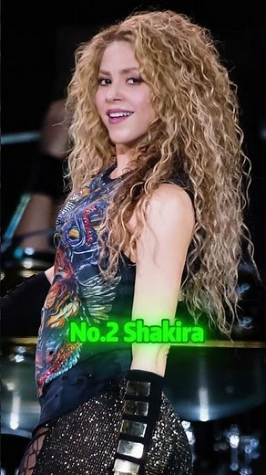 4 celebrities who are never afraid of wardrobe malfunctions when performing on stage,