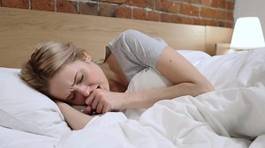 Omikron BA.5: Inkubationszeit & Symptome – Infos zur Corona-Variante