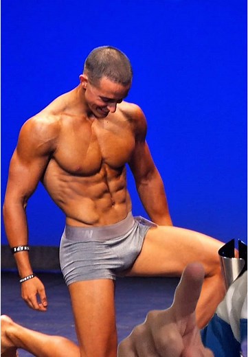 Le Physique de Tibo InShape en Compétition