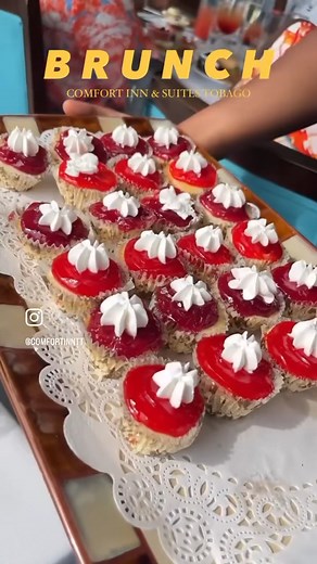 18 reactions | Get ready for a Christmas edition of Bottomless...