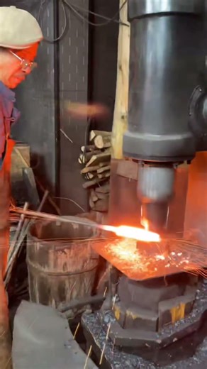 #blacksmith# hand forging#metalsmithing#metalworking