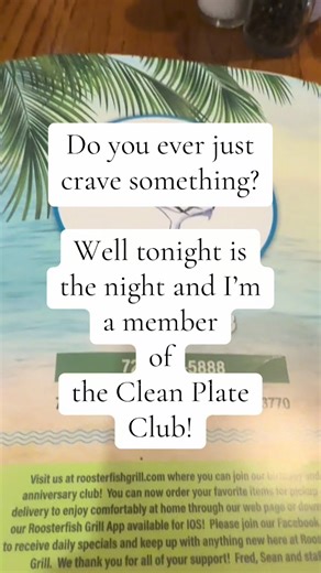 Delicious Dinner: Enjoying a Traditional Maine Lobster Roll