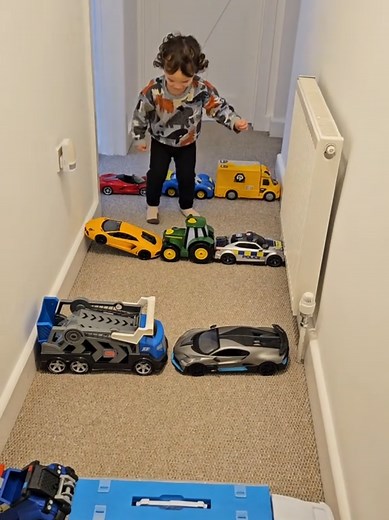 Jumping Car Challenge: Hilarious Kids in Action