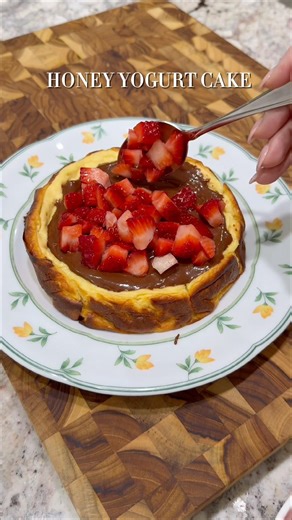 HONEY YOGURT CAKE (NO REFINED SUGAR) 🍓