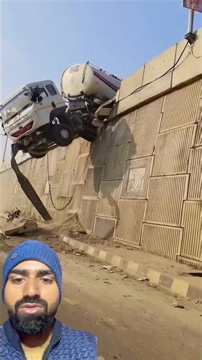 Drive life 😭😭#sad #driver #viralvideo #shortvideo #accident ent