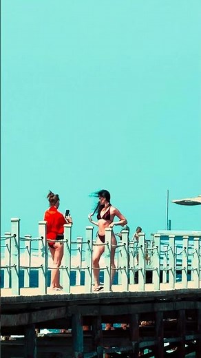 How to Pose for Beach Photos Like a Professional Model 4K HDR