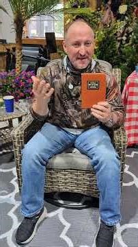 One minute with God for Men 365 Daily Devotions Book Bible Study for men or couples