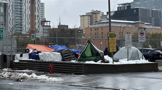 Homelessness crisis remains top challenge as Montreal enters new year