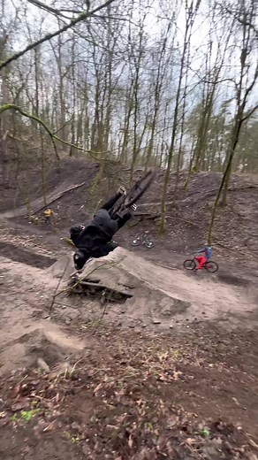 MTB Crash Compilation: Broken Bones and Epic Fails