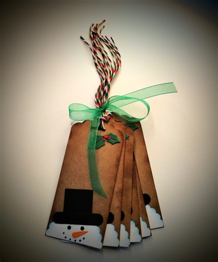 PAPER LOVE STUDIO ❤️ 🎅💚❄️❤️☃️💚🤶⛄️ | Cathy Ann Barker-Anderson