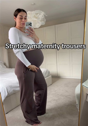 The most comfortable and stretchy wide leg maternity trousers! These are so stretchy and come in so many colours. Great for dressing up or down. You can stay true to size with these #maternity #pregnancy #pregnant #tiktokmademebuylt #maternitywear