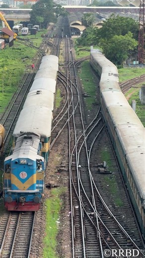 Trains on the yard 🚂🛤️||RRBD #train #trainvideo #traintravel #railtrack #bangladeshrailway #dhaka