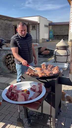 Георгий Кавказ: Рецепты мяса и острая еда