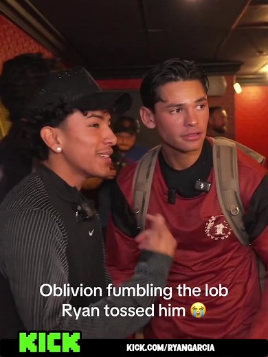 Ryan Garcia tried to introduce Oblivionsw to girls, it oblivion fumbled the lob. Hilarious rejection from blonde girl. #ryangarcia #oblivionclips #obc @oblivion #funnyclips #livestream