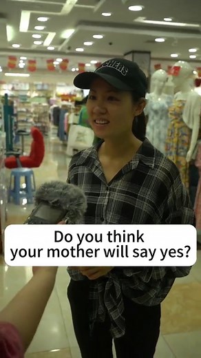 😘😘😘😘#streetinterview #makeup #tiktok | Lan Street Make Up