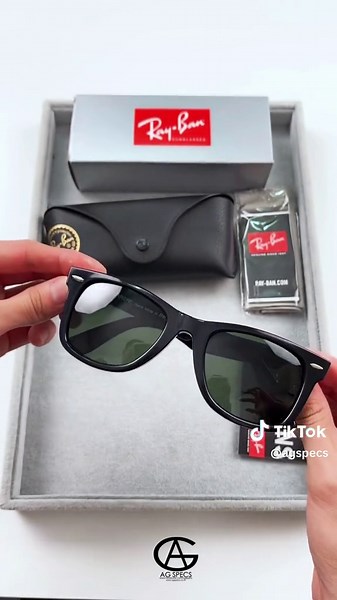 แว่นกันแดด Ray-Ban Wayfarer RB2140F901 ทรง Wayfarer ตัวตึงในตำนาน
