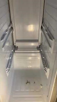 Water and ice building up in bottom of Samsung freezer